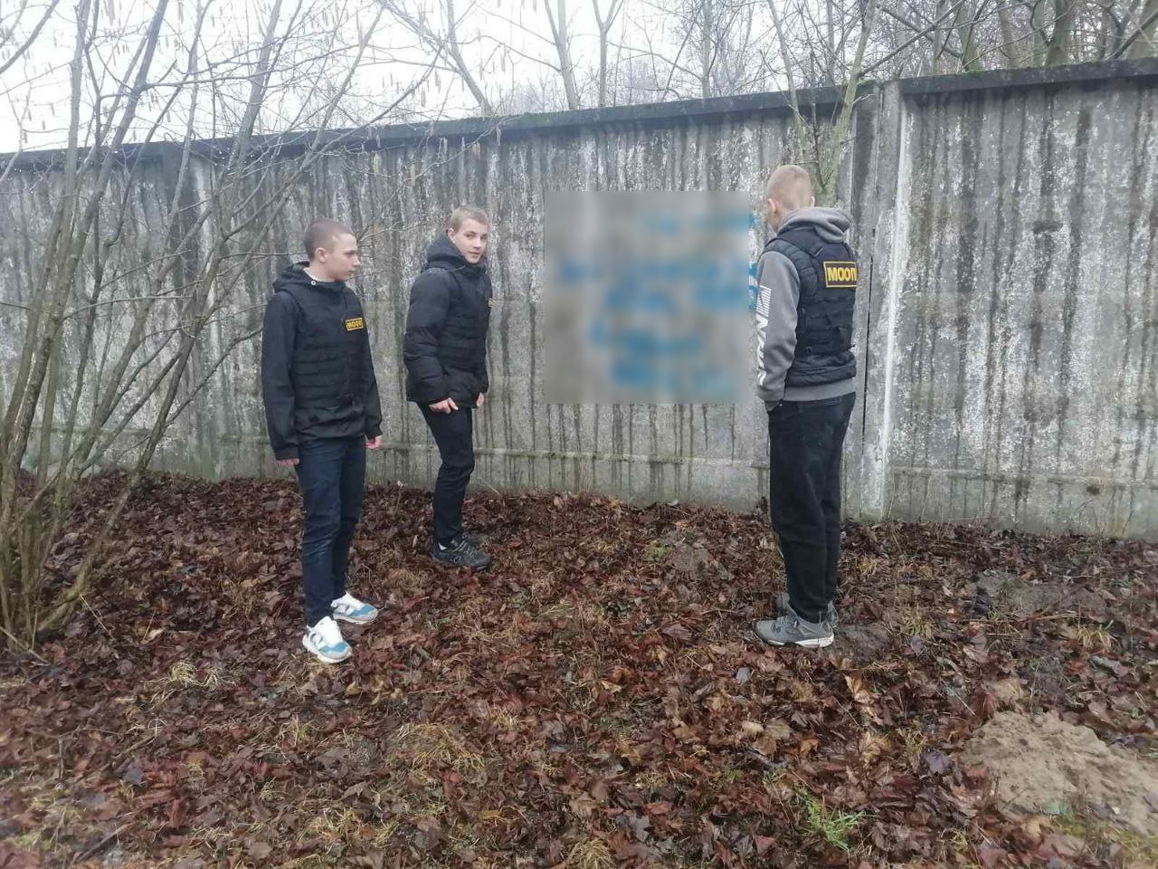 Возле Бреста выявлены надписи с запрещенной рекламой