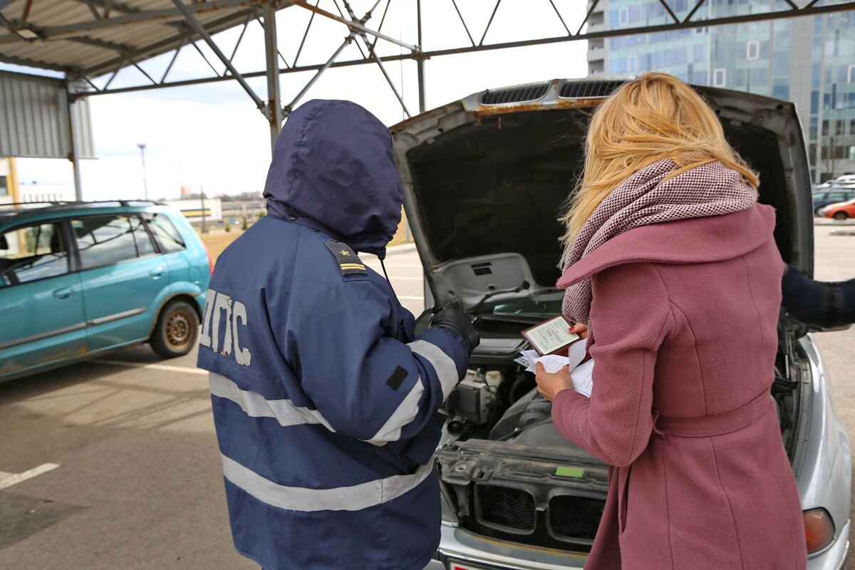 Почему некоторые авто в Беларуси невозможно снять с учёта?