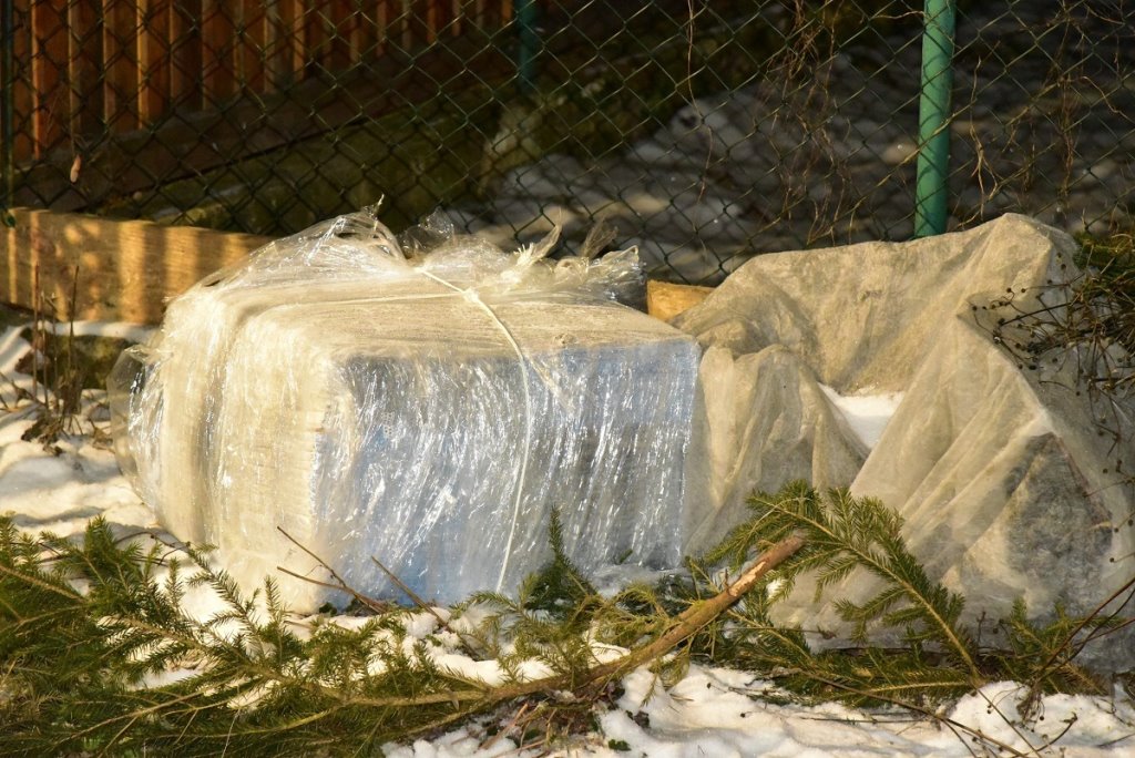 Белорусские контрабандные сигареты проломили чердак поляку