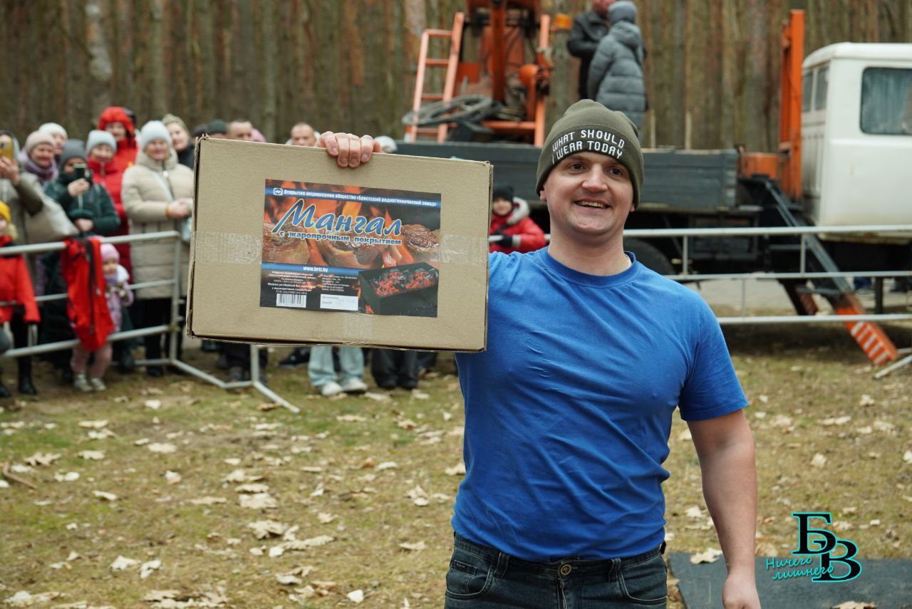 Фаер-шоу и сожжение чучела: как в Бресте прошла Масленица