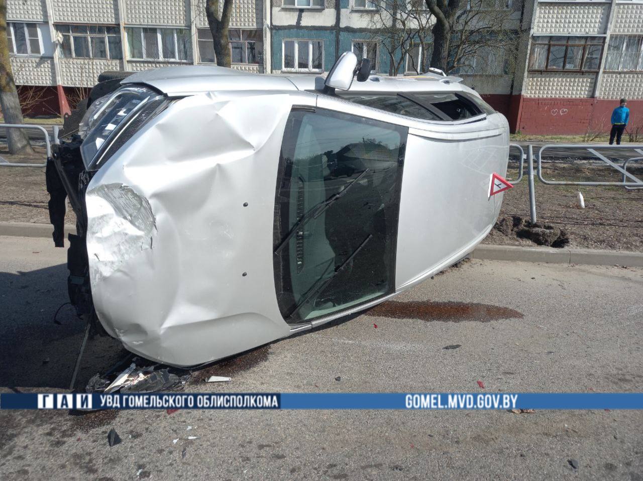 Учебный автомобиль перевернулся в Гомеле