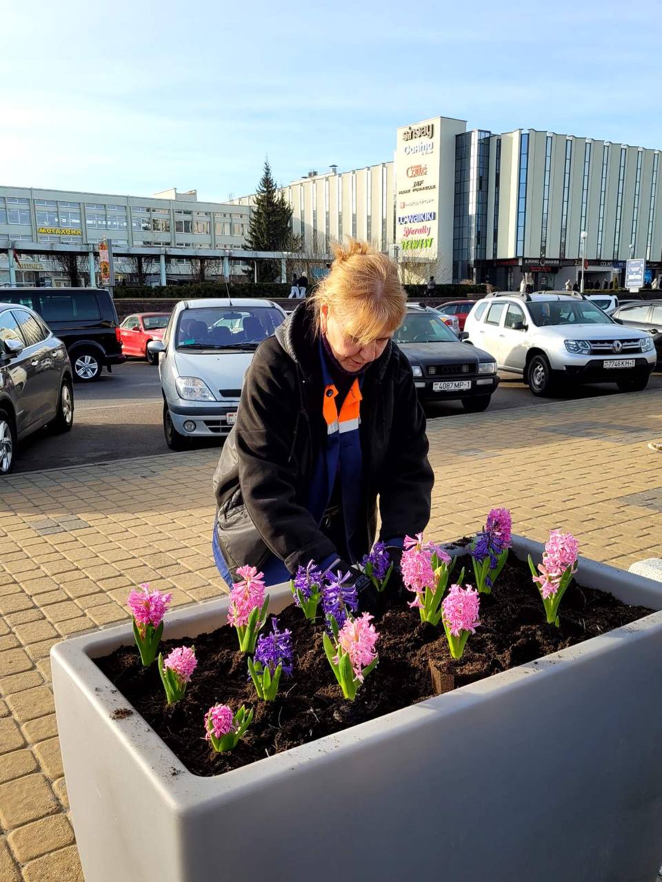 Брест расцветает к 8 Марта