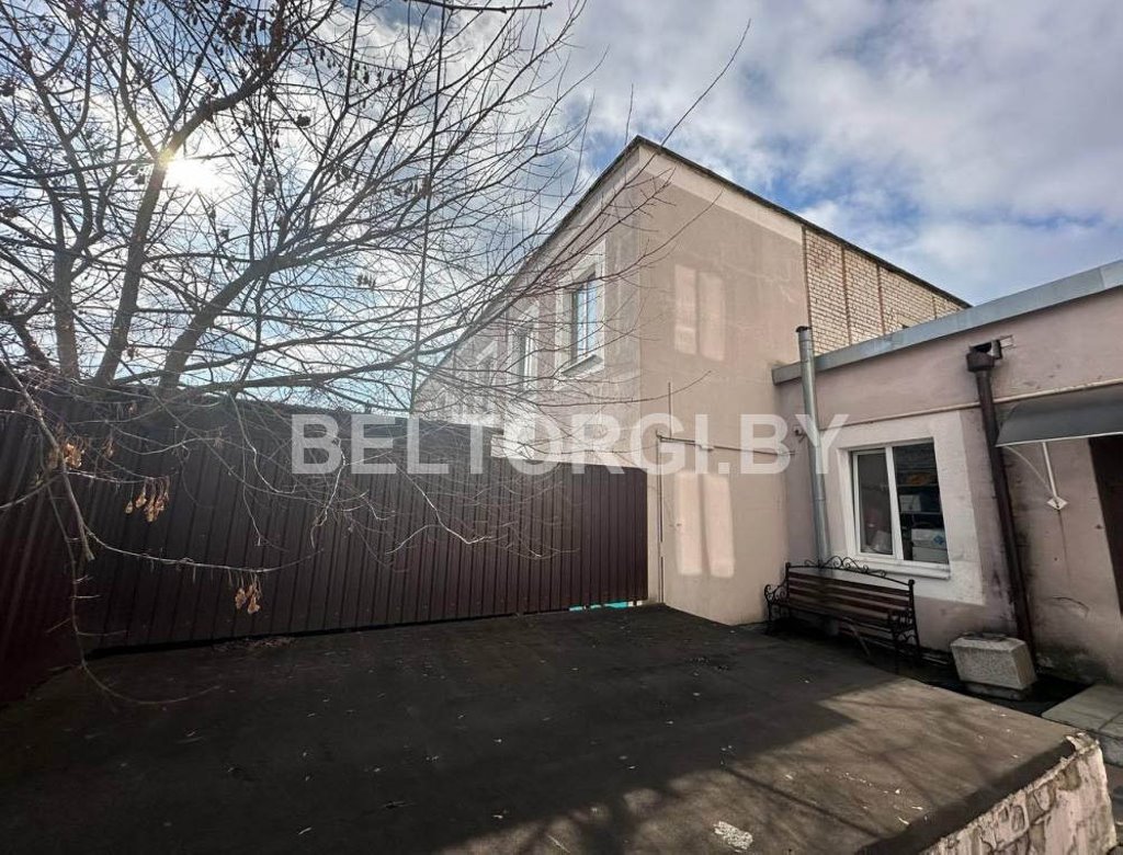 В Бресте на аукцион выставили здание банка