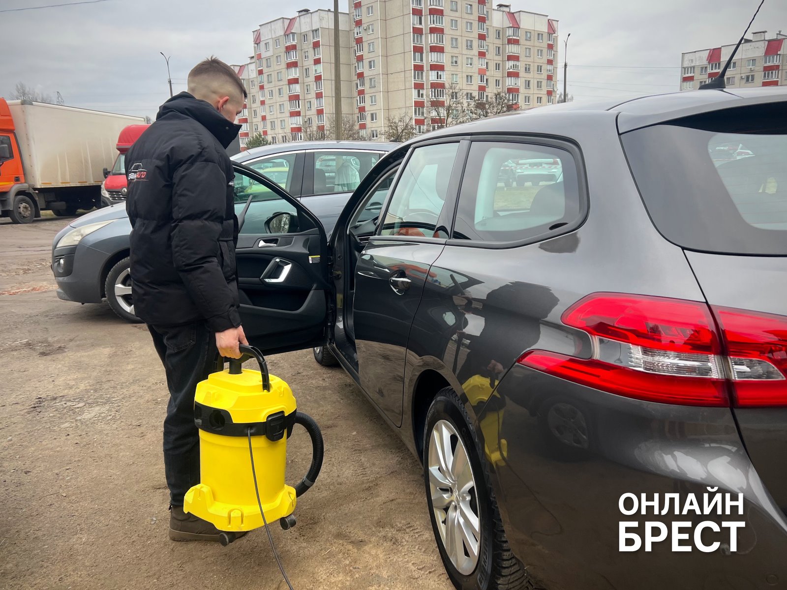 100 авто в 27 лет: история автоплощадки GrandAuto Brest от создателя Алексея