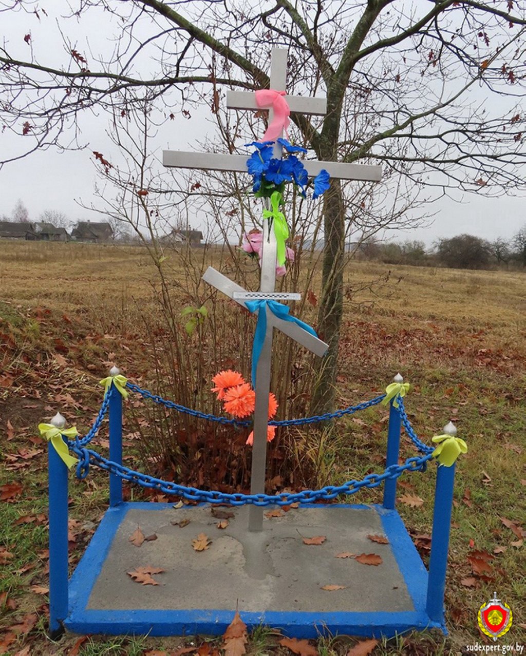 В Каменецком районе украли металлический крест, а наутро он снова стоял на месте. Объяснение оказалось неожиданным