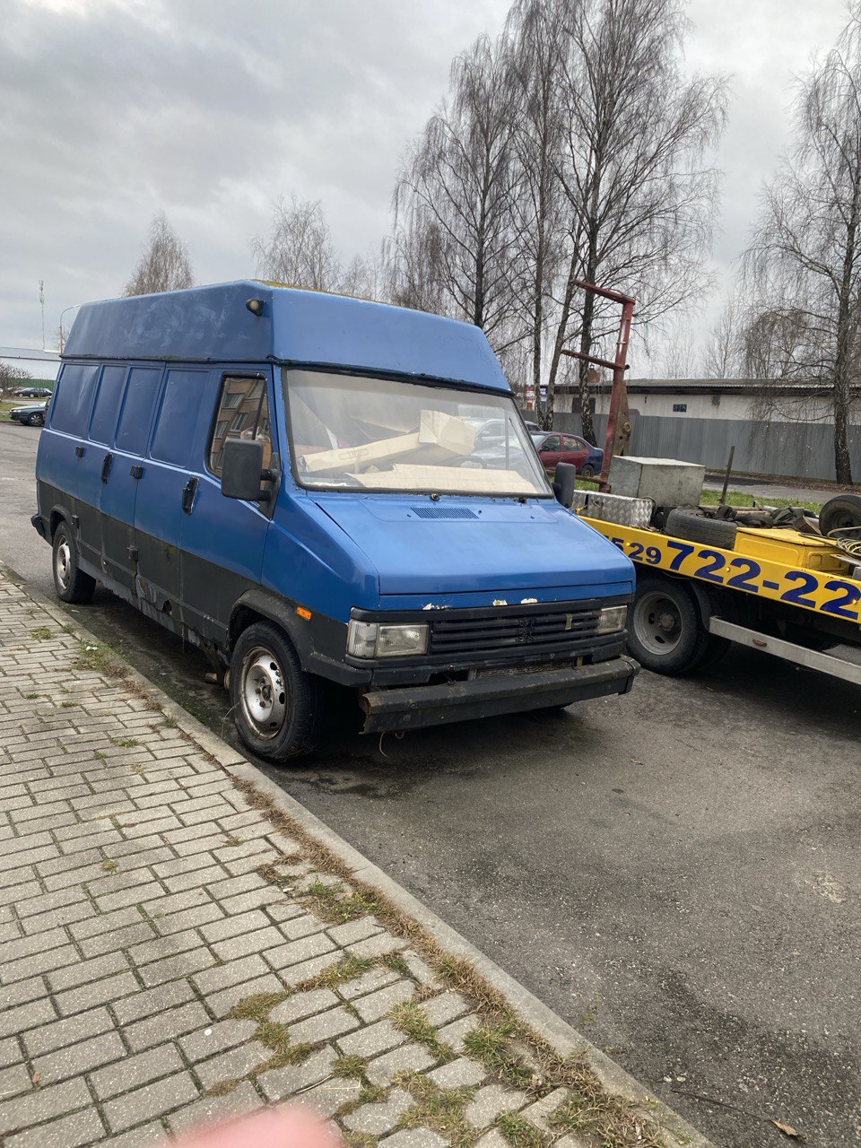 Во дворах Бреста убрали «бесхозные» машины