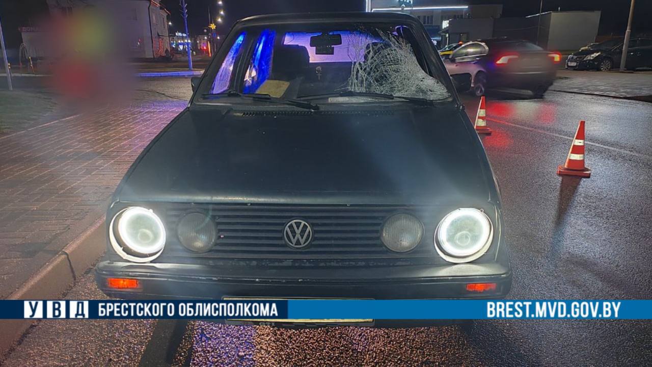 В Ляховичах Volkswagen сбил женщину