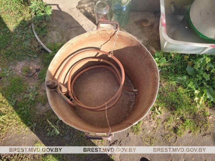 В Ивановском районе сельчанин наладил производство самогона