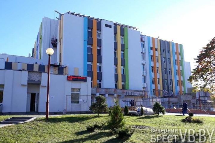 У вируса не детское лицо. Медики областной детской больницы рассказывают, чем отличается четвертая волна «короны»