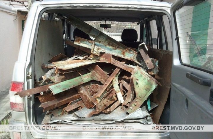 Житель Брестской области украл более 120 килограммов металлолома у своего соседа