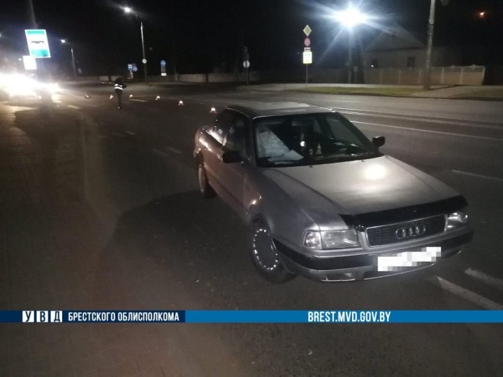 В Кобрине водитель Audi сбил 83-летнюю пенсионерку