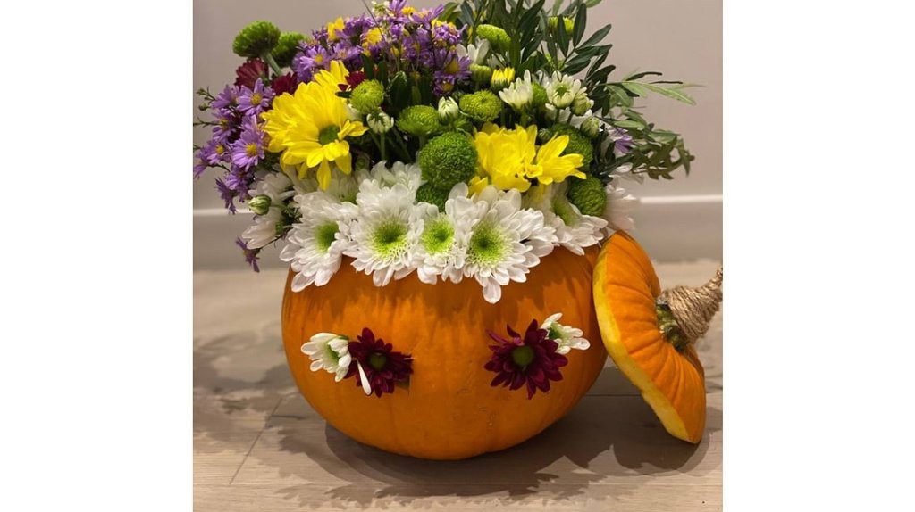 Белорусы украсили офисы и дома к Хэллоуину. Смотрите, как получилось