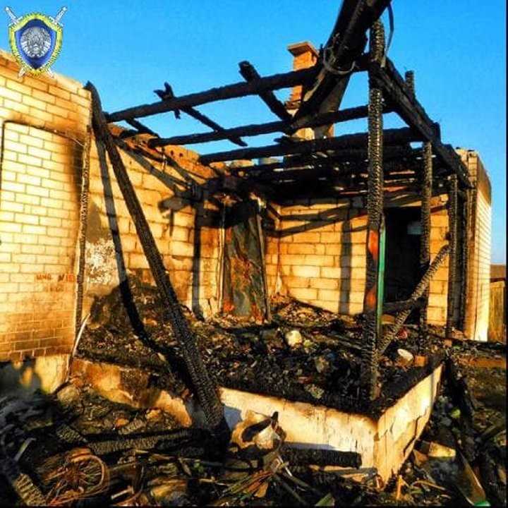 На пожаре в Ганцевичском районе пострадала семья. Один человек погиб