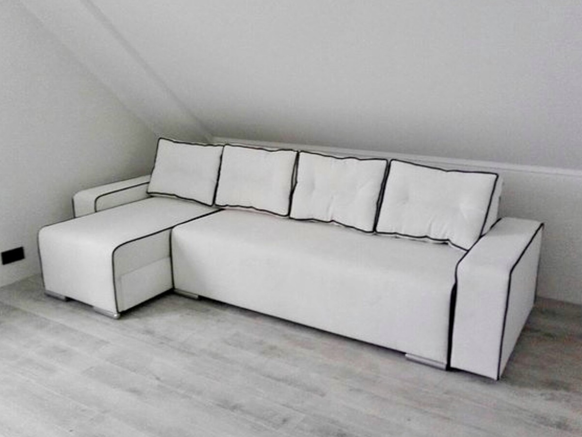 Они творят чудеса! Мастерская по перетяжке и ремонту мебели вдохнет новую жизнь в ваш диван … и не только