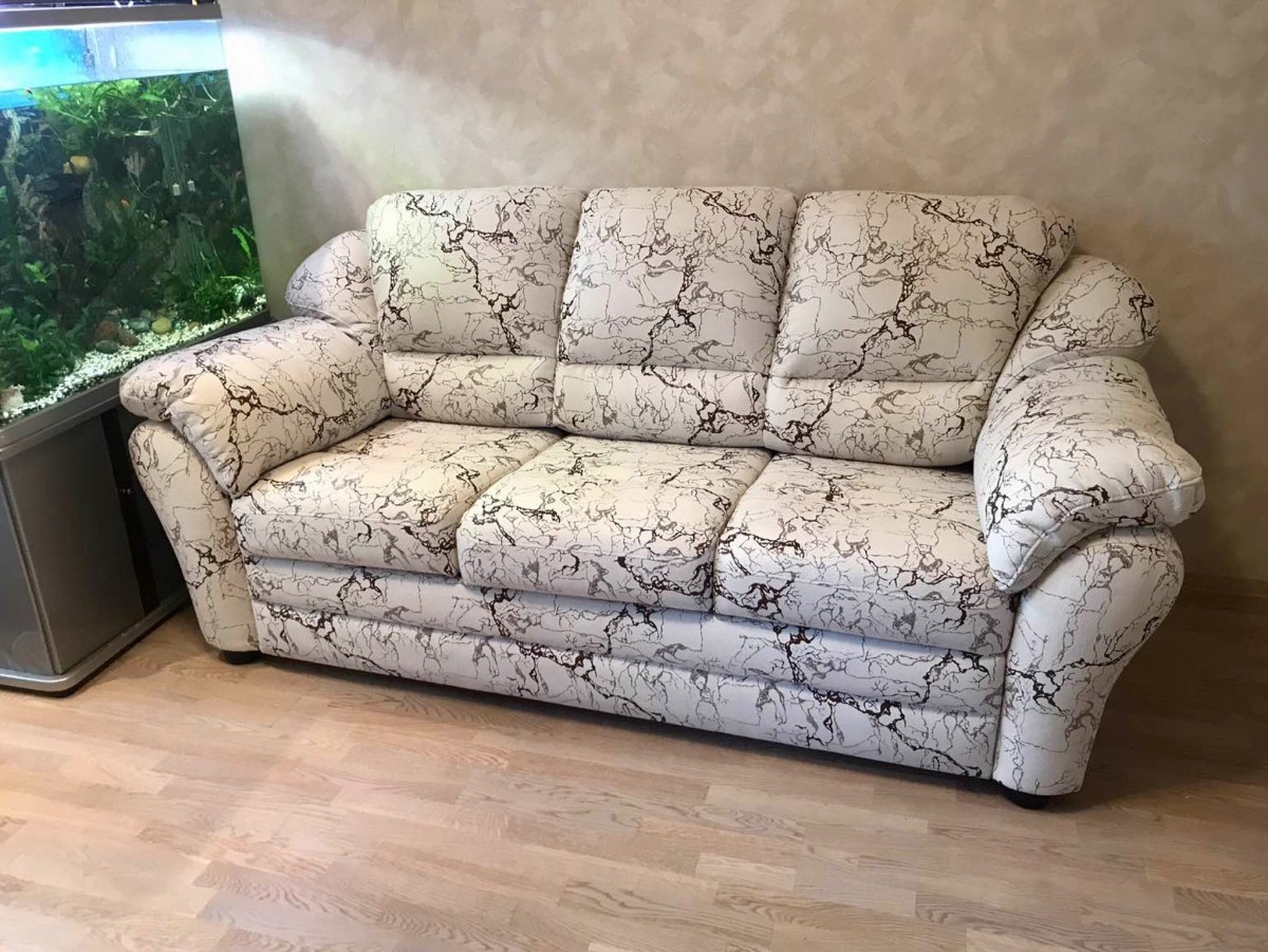 Они творят чудеса! Мастерская по перетяжке и ремонту мебели вдохнет новую жизнь в ваш диван … и не только