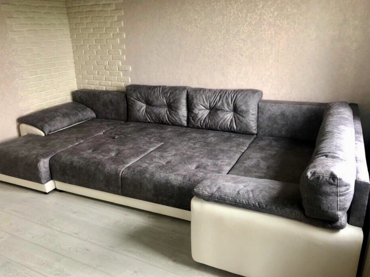 Они творят чудеса! Мастерская по перетяжке и ремонту мебели вдохнет новую жизнь в ваш диван … и не только