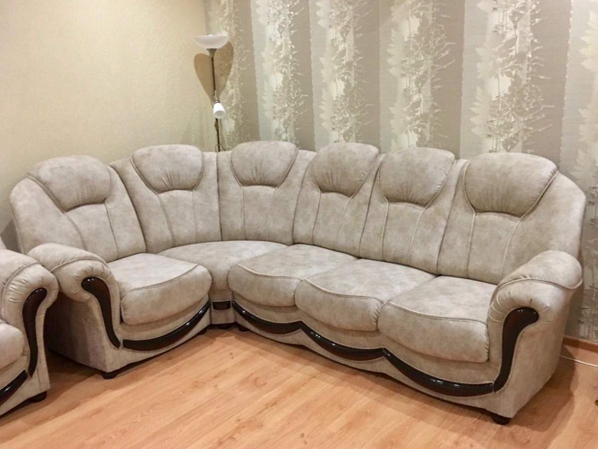 Они творят чудеса! Мастерская по перетяжке и ремонту мебели вдохнет новую жизнь в ваш диван … и не только