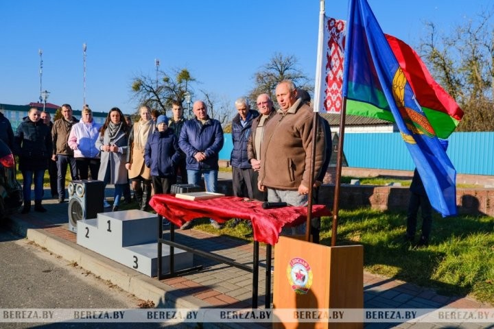 В Березе состоялся турнир по фигурному вождению карта