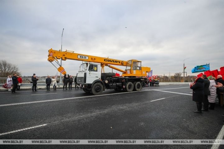 В Кобрине открыли движение по обновленному мосту через Мухавец