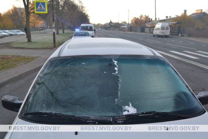 В Бресте автомобиль сбил человека