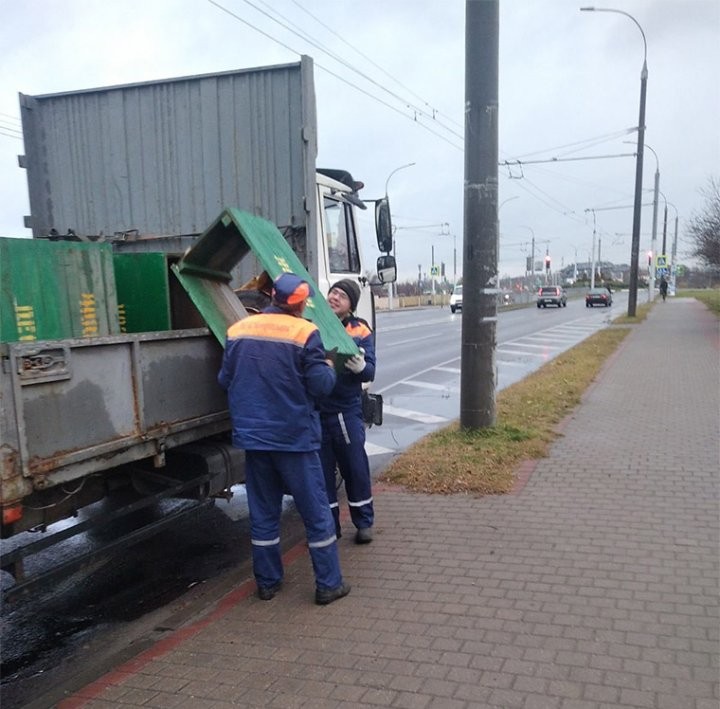 В Бресте коммунальники заготовили 25 тысяч тонн пескосоляной смеси