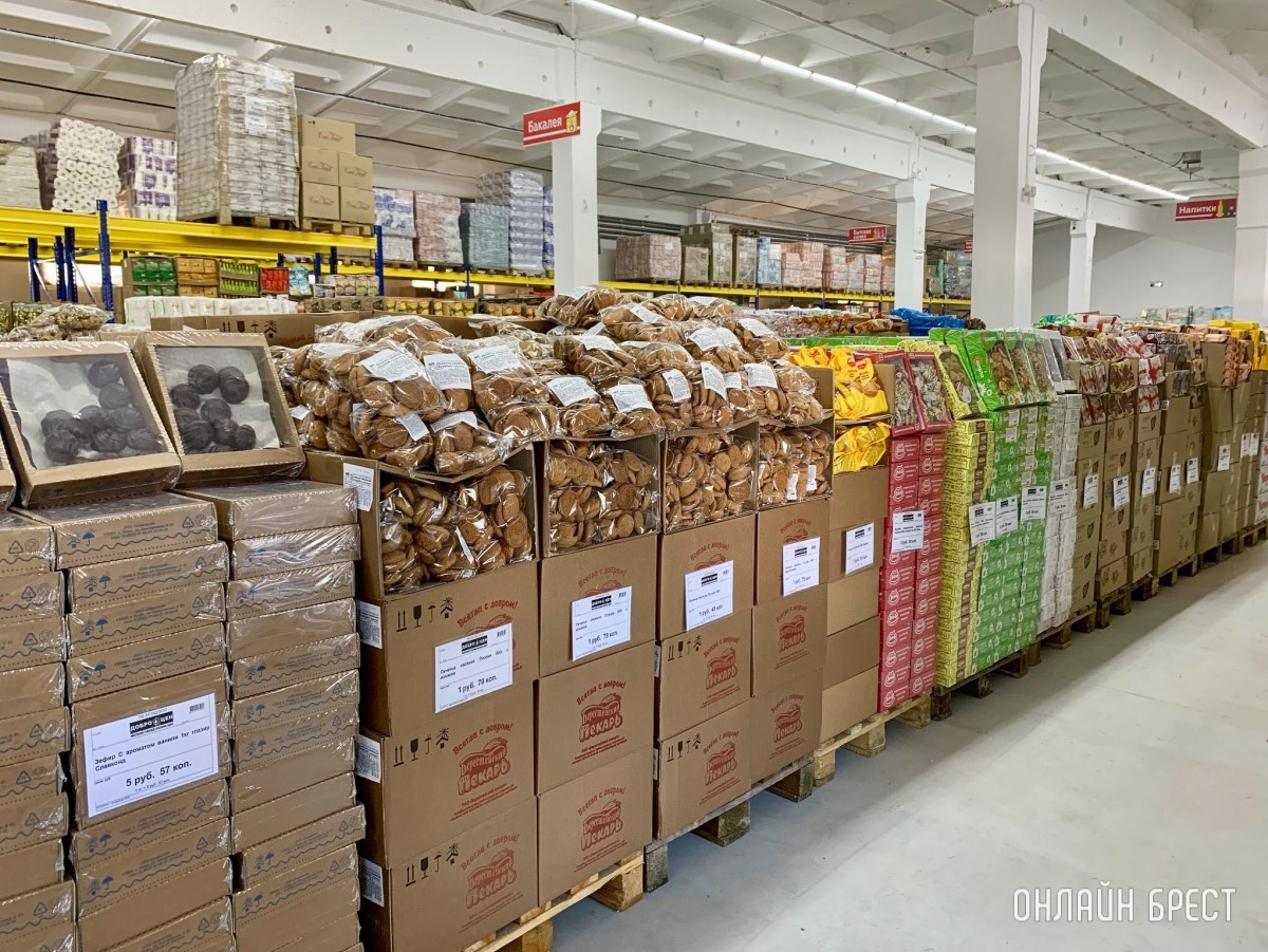 Низкие цены без ущерба качеству. В Бресте открылся новый дискаунтер «ДОБРОЦЕН» (Фотообзор)