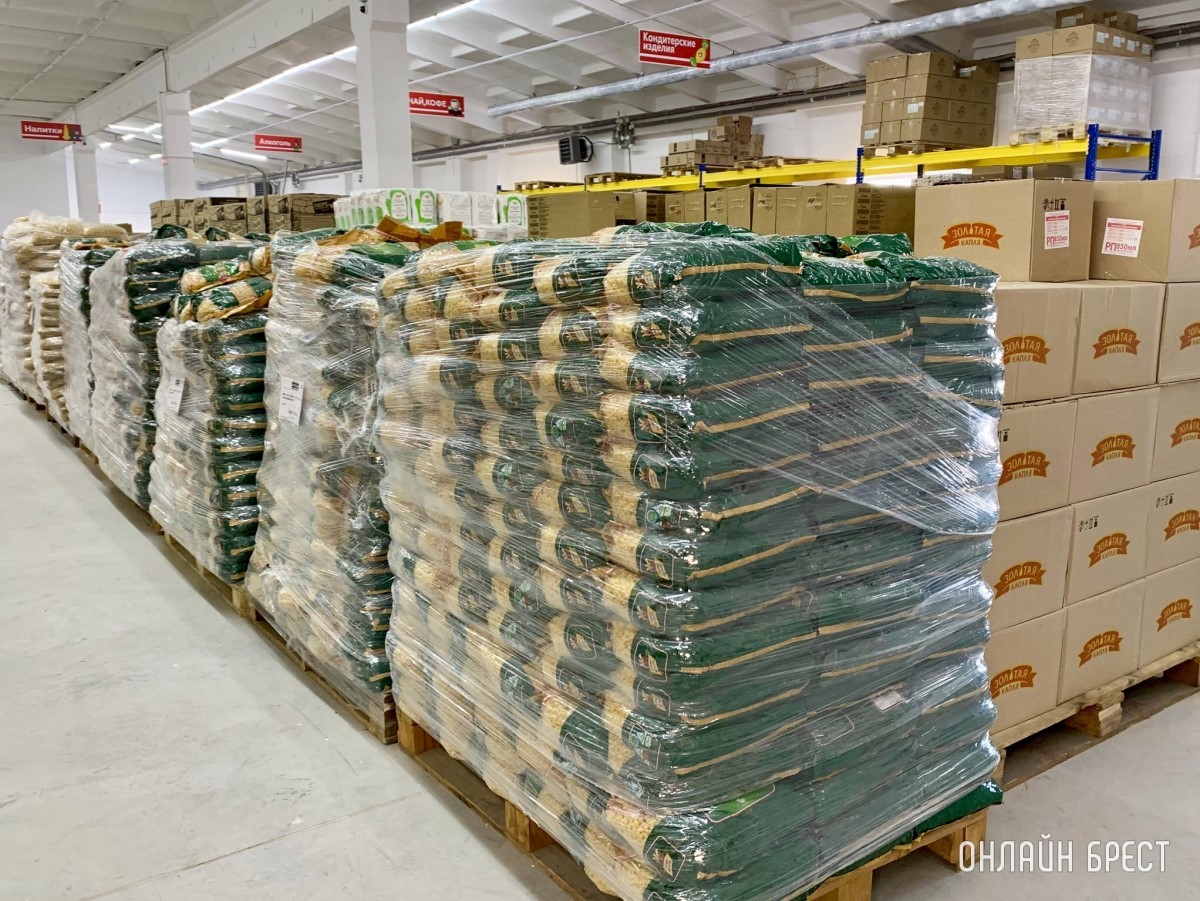 Низкие цены без ущерба качеству. В Бресте открылся новый дискаунтер «ДОБРОЦЕН» (Фотообзор)