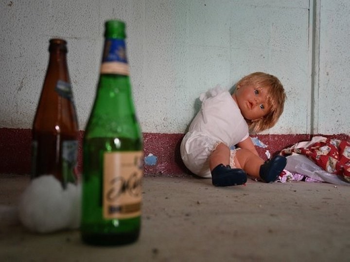 В Брестской области пьяные родители забыли забрать ребенка из детского садика