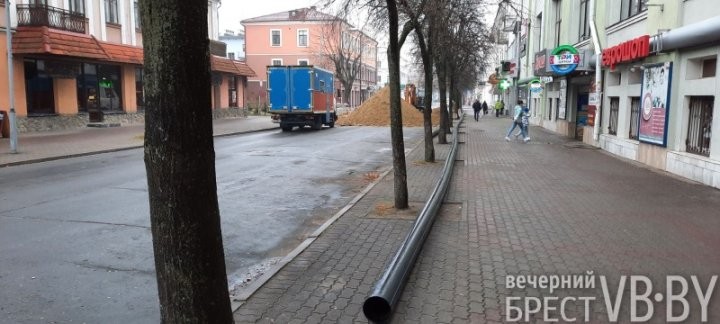 В Бресте частично перекрыли Пушкинскую