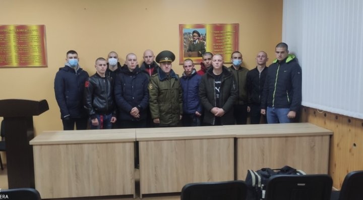 Новобранцы из Дрогичинского района отправились на службу