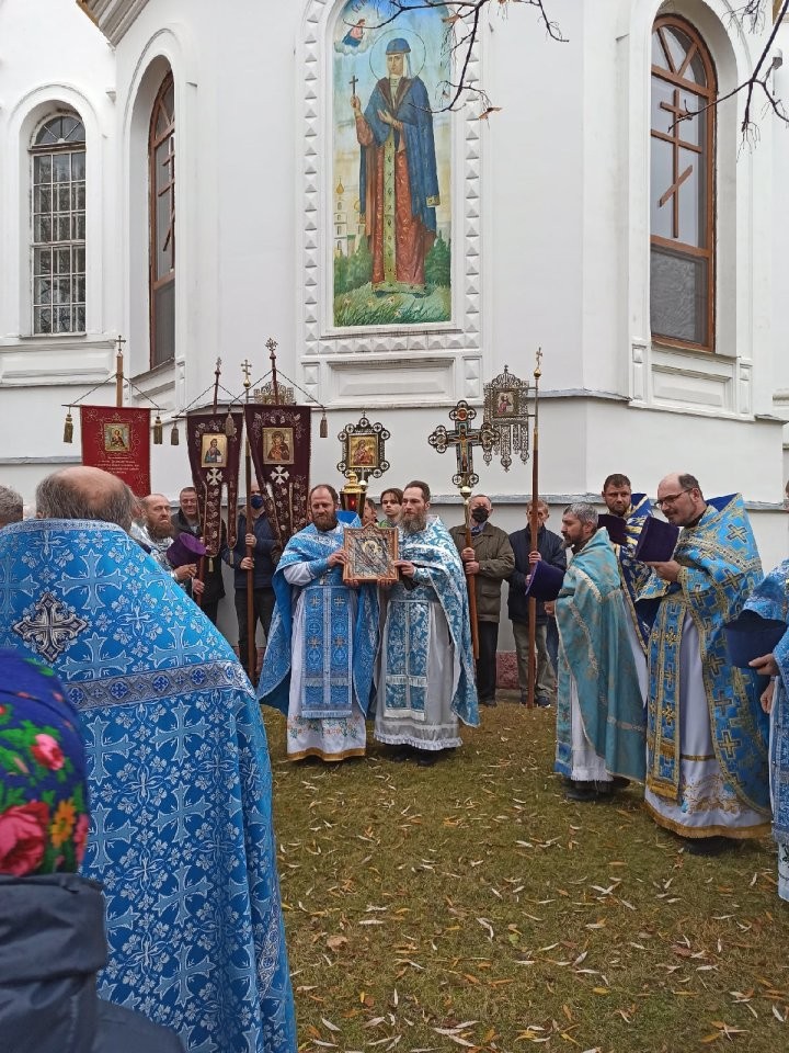 В Каменце состоялся крестный ход в день памяти иконы Божией Матери