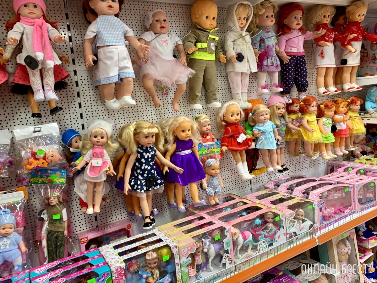 Осенне-зимние куртки для девочек и мальчиков в Детском мире на Советской в Бресте