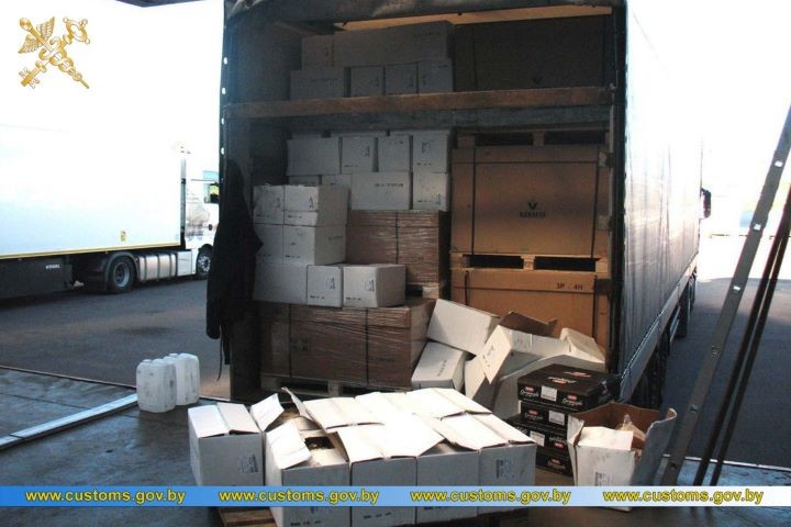 В автомобильных запчастях брестские таможенники обнаружили сыр
