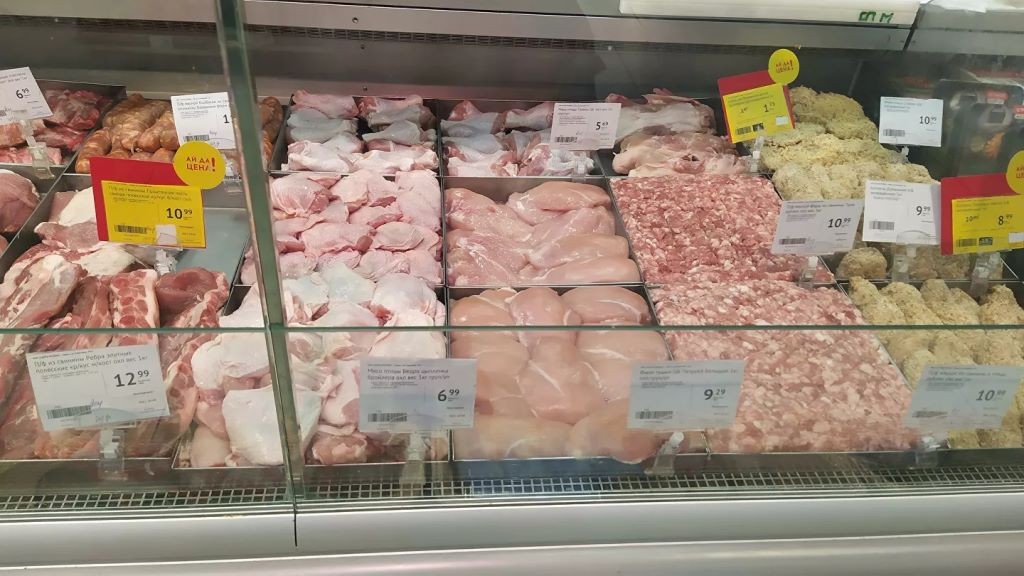 Как изменились цены на «социальные» продукты в Бресте за год?