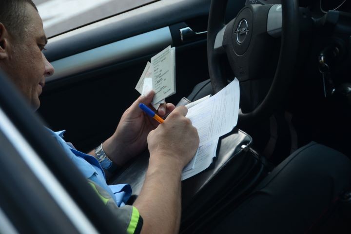 В России больше нельзя ездить с иностранными правами. Что насчёт белорусских в/у?