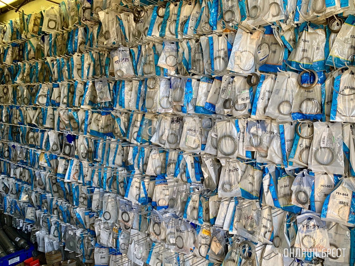 «АВ Сервис» – продажа, замена и ремонт выхлопных систем.