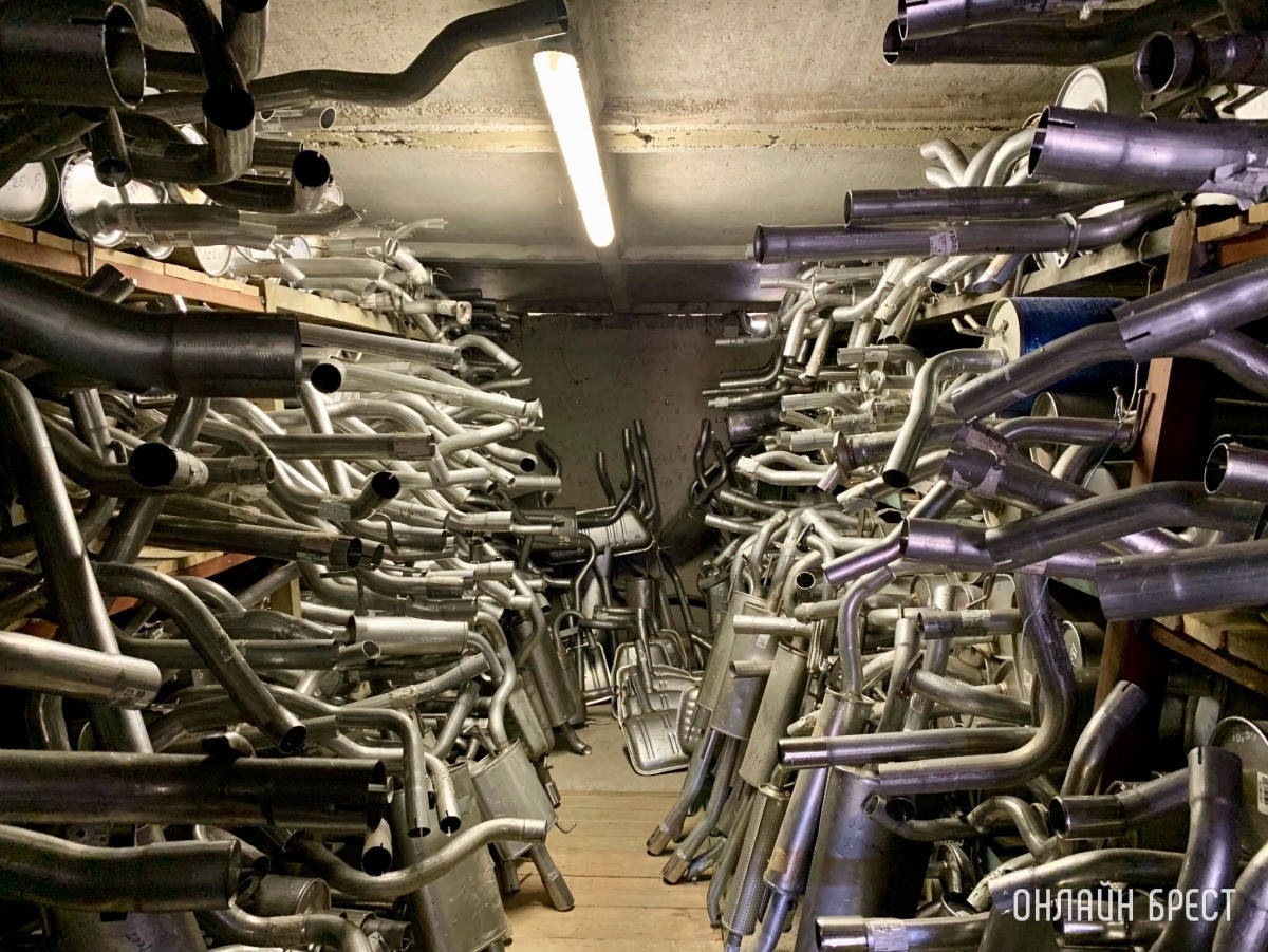 «АВ Сервис» – продажа, замена и ремонт выхлопных систем.