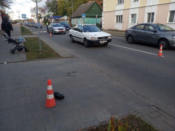 В Дрогичинском районе Опель протаранил повозку, а в Столинском сбили пешехода