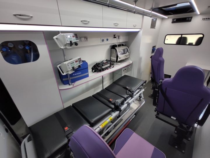 Пинск получил новейший реанимобиль с современным оборудованием