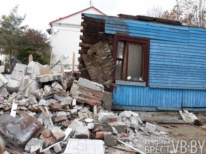 В Бресте на.Гоголя, рядом с памятником Тысячелетию Бреста, строится элитное жилье