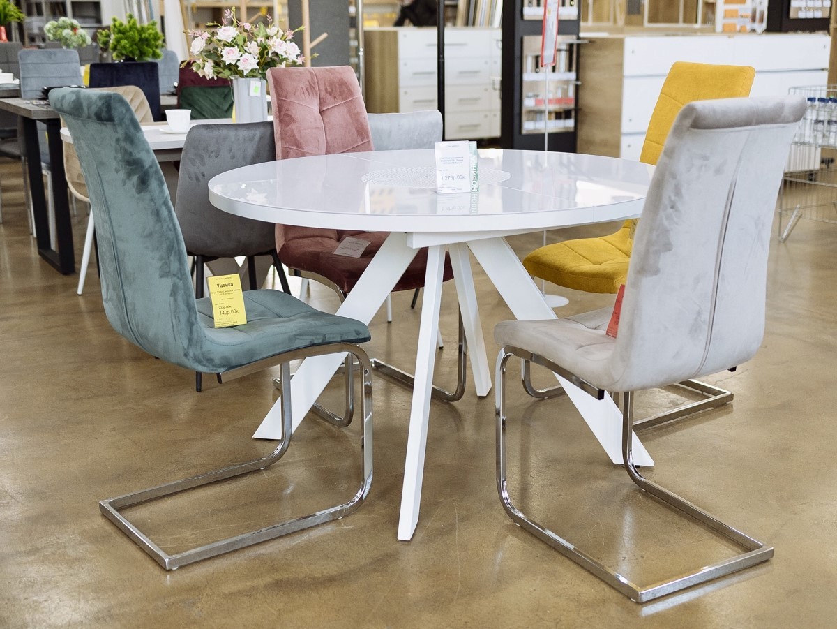 Огромный выбор столов, стульев, кресел в Бресте. Обзор дискаунтера мебели и фурнитуры «Акс-мебель»