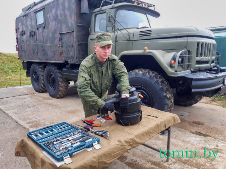 Как брестские ракетчики переводят технику на зимний период эксплуатации