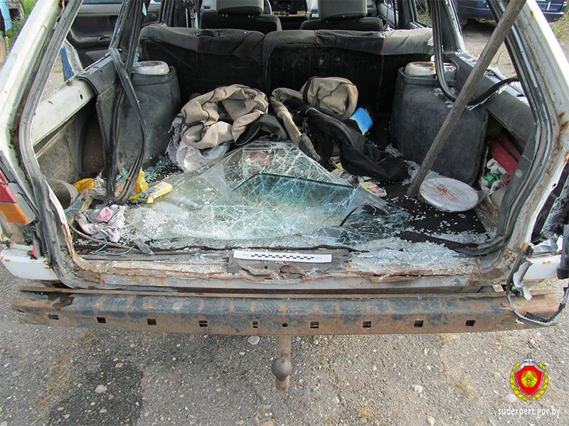 Женщина одолжила у знакомого VW Passat, а ее муж разгромил автомобиль. Случай в Брестской области