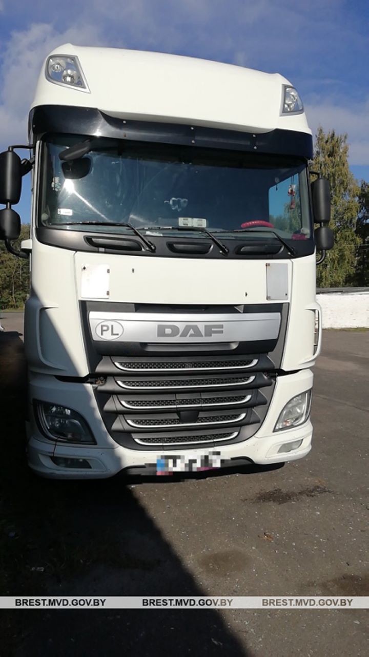 Под Брестом сотрудники ГАИ задержали пьяного водителя-дальнобойщика