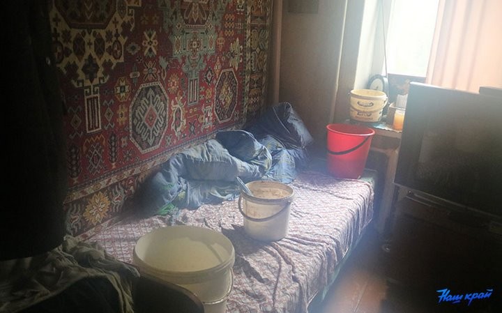 Что стало причиной появления «водопада» на стене пятиэтажки в Барановичах