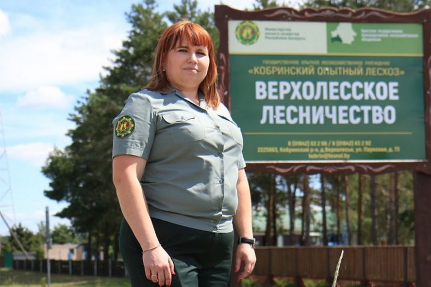 Берцы вместо каблуков. Как женщина стала лесничим в Кобринском районе