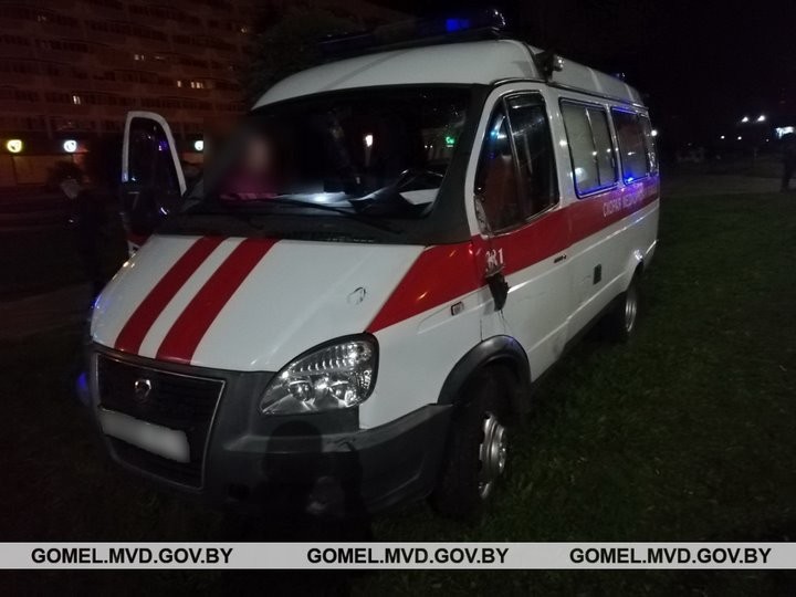 В Гомеле автомобиль скорой помощи насмерть сбил велосипедиста