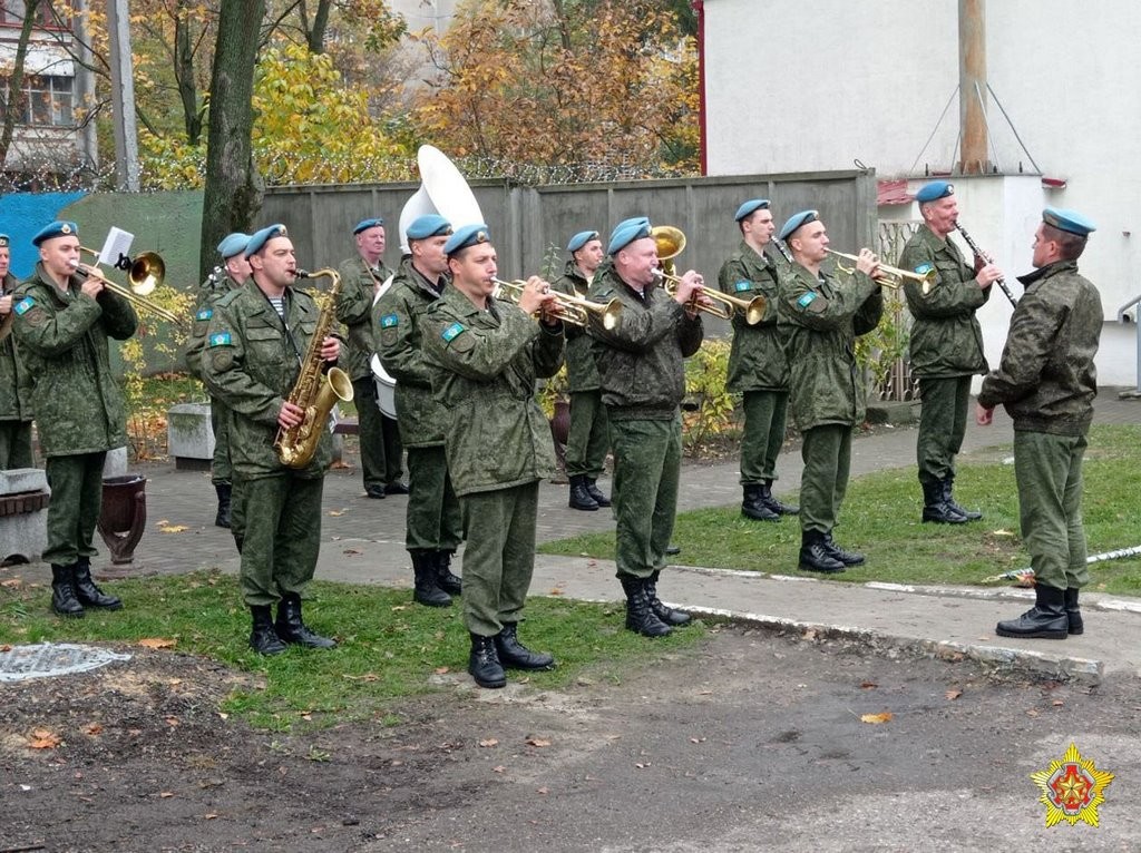 В Беларуси началась отправка призывников на военную службу. Фотофакт из Бреста