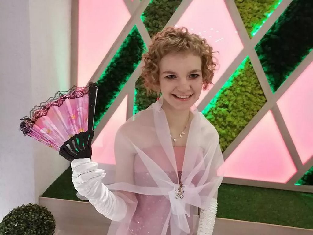 Бросали камнями и обзывали пьяницей: как белоруска живет с ДЦП и не комплексует