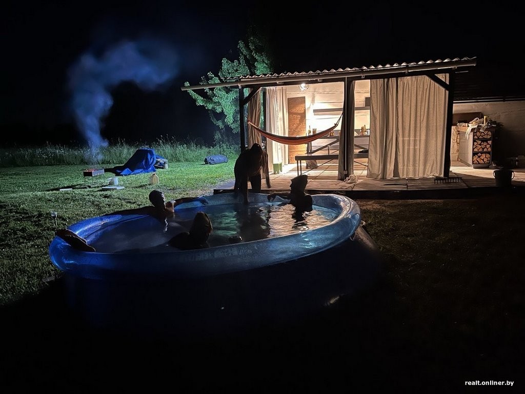 Вот такую красоту сделал белорус на своем дачном участке за 1000 рублей